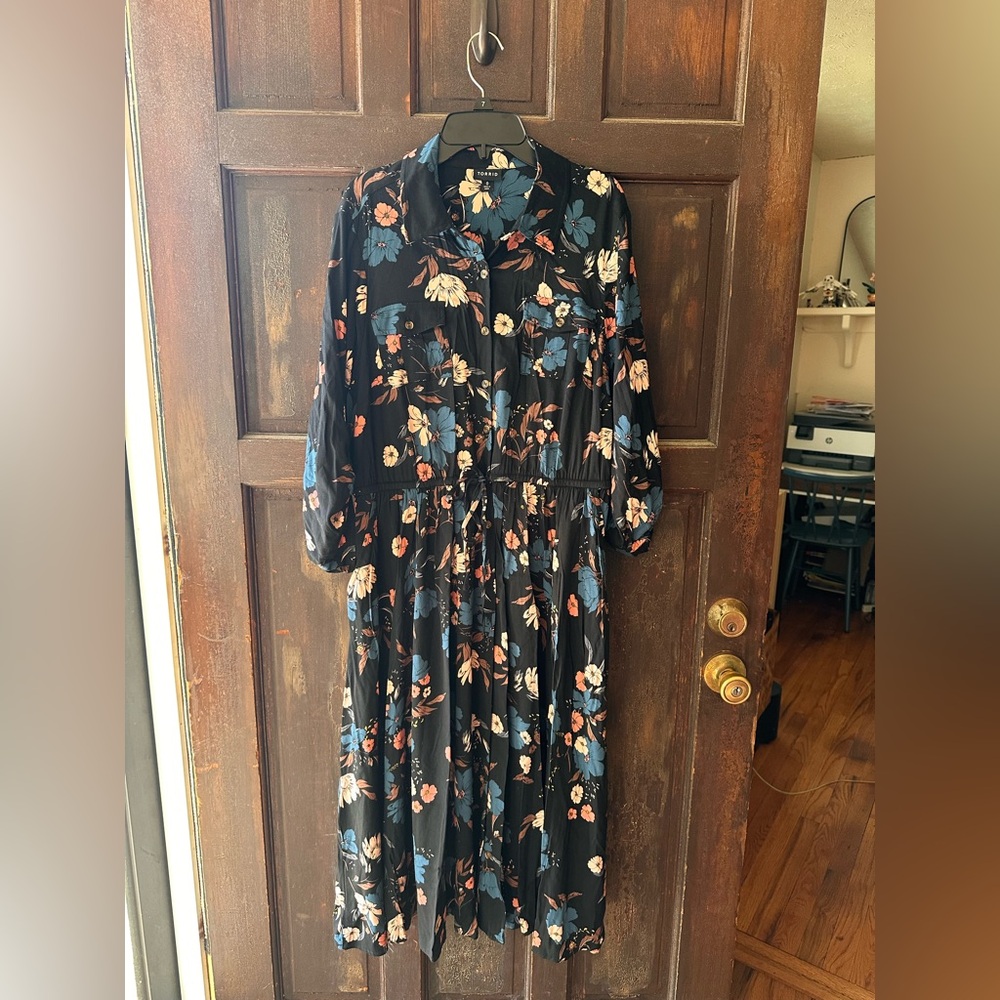 Torrid Black Floral Long Sleeve Dress